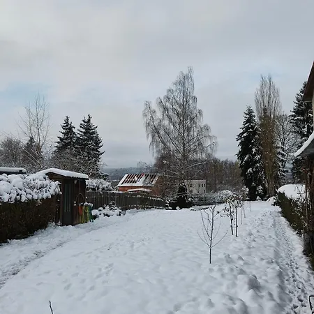 乡村民宿 Kranio 卡罗维发利